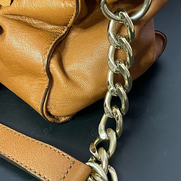 Michael Kors Large Hamilton Bag Brown with Lock & Key - Picture 6 of 9